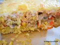 Pyszna zapiekanka gyros z ryżem, warzywami i serem. Warstwy ryżu, mięsa gyros, pieczarek i kukurydzy, zapieczone pod złotą pierzynką sera.