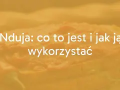 Nduja: co to jest i jak ją wykorzystać. Pikantna pasta na chlebie, z papryczką chili w tle.
